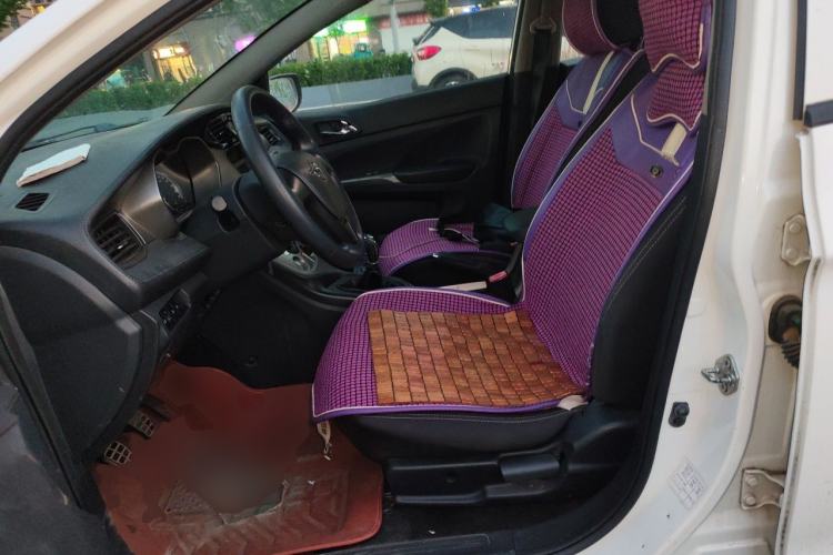 Used Haima M3 2016 1.5L Manual Comfort Model with Sunroof Left Front Seat