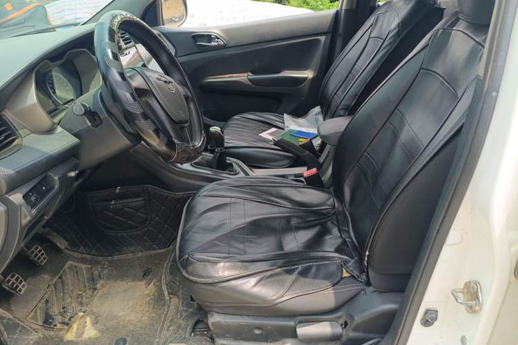 Used Haima M3 2016 1.5L Manual Fashion Edition Left Front Seat