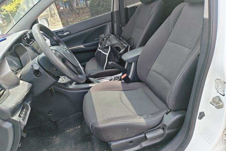 Used Haima M3 2016 1.5L Manual Comfort Model with Sunroof Left Front Seat