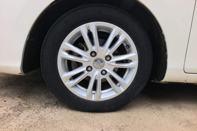 Used Haima M3 2016 1.5L Manual Smart Comfort Edition Left Front Wheel Hub