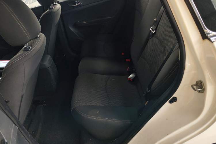 Used Haima M3 2016 1.5L Manual Comfort Model with Sunroof Left Rear Seat