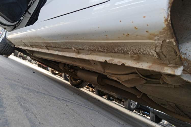 Used Haima M3 2016 1.5L Manual Comfort Model Left Side Sill
