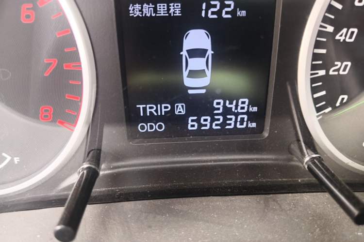 Used Haima M3 2016 1.5L CVT Smart Comfort Version Odometer Close Up
