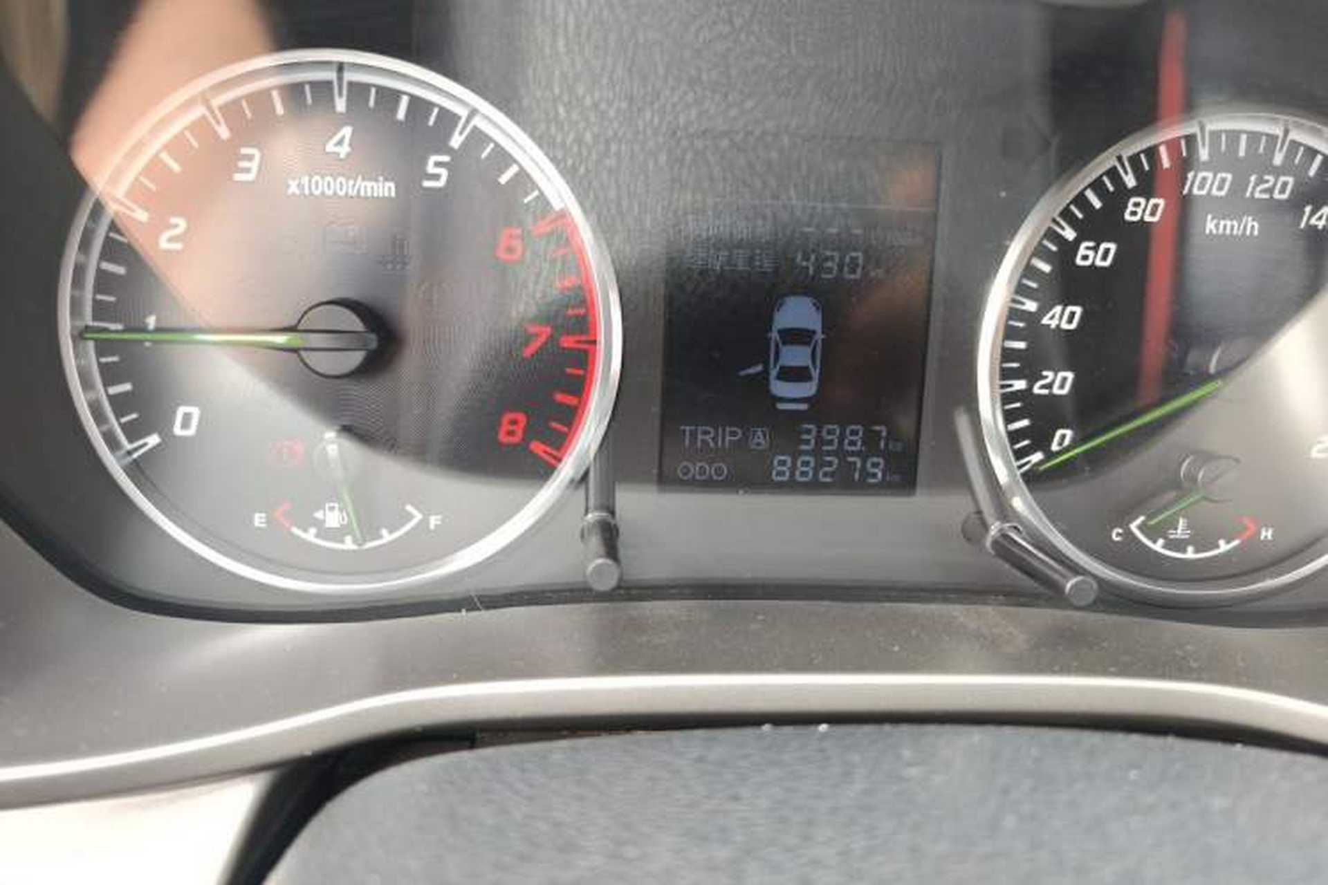Used Haima M3 2016 1.5L Manual Fashion Edition Odometer Close Up