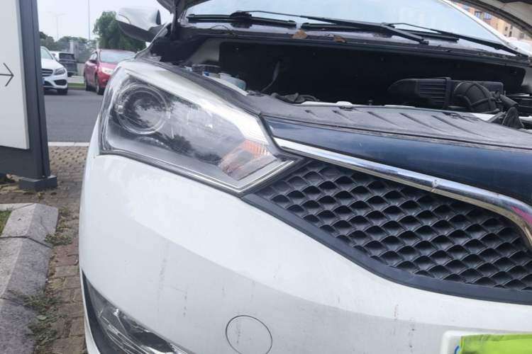 Used Haima M3 2016 1.5L CVT Smart Comfort Version Right Front Headlight