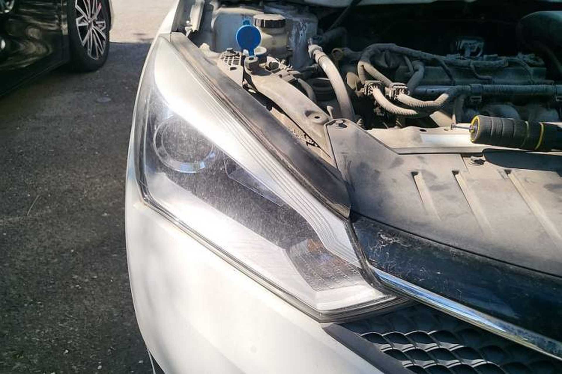 Used Haima M3 2016 1.5L Manual Fashion Edition Right Front Headlight