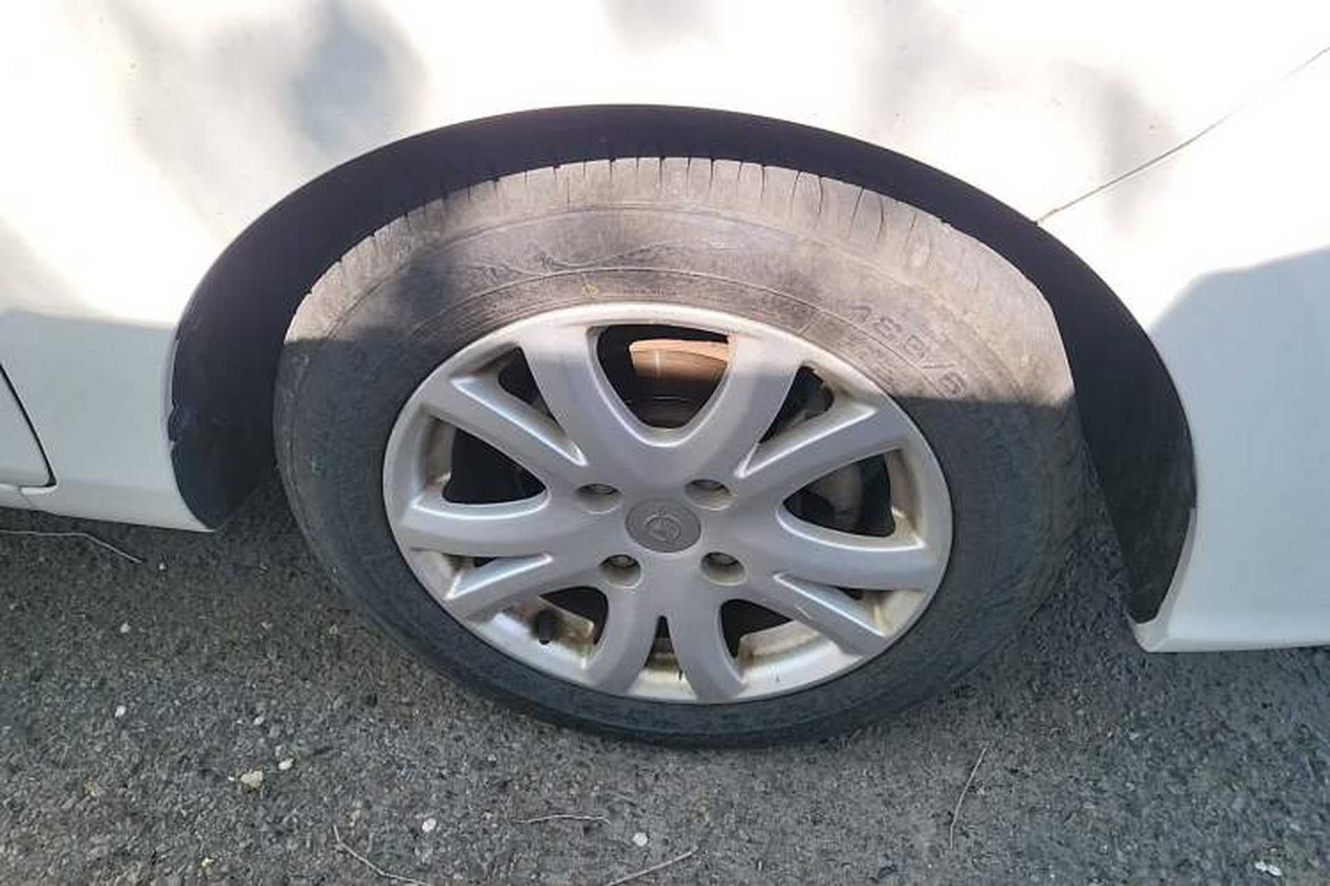Used Haima M3 2016 1.5L Manual Fashion Edition Right Front Wheel Hub