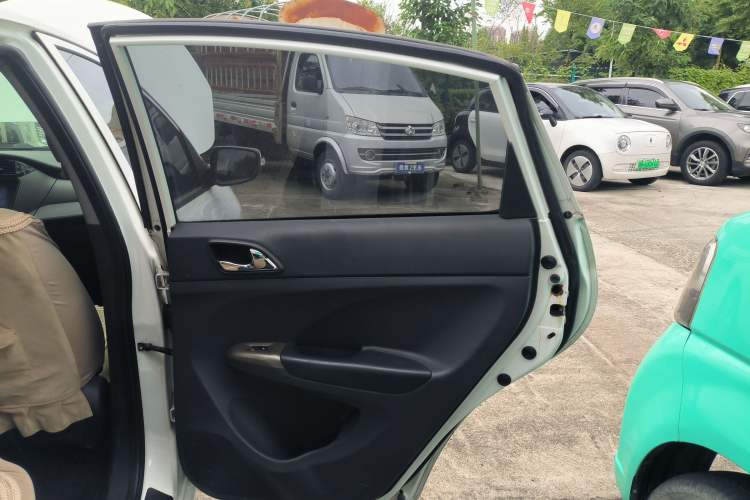 Used Haima M3 2016 1.5L Manual Smart Comfort Edition Right Rear Door Interior
