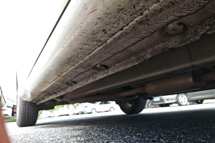 Used Haima M3 2016 1.5L Manual Comfort Model Right Side Sill