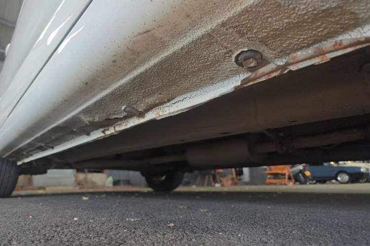 Used Haima M3 2016 1.5L Manual Fashion Edition Right Side Sill