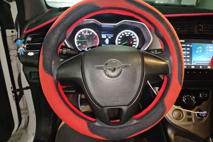 Used Haima M3 2016 1.5L Manual Fashion Edition Steering Wheel