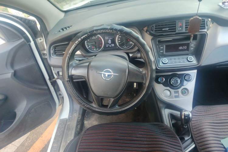 Used Haima M3 2016 1.5L Manual Comfort Model Steering Wheel