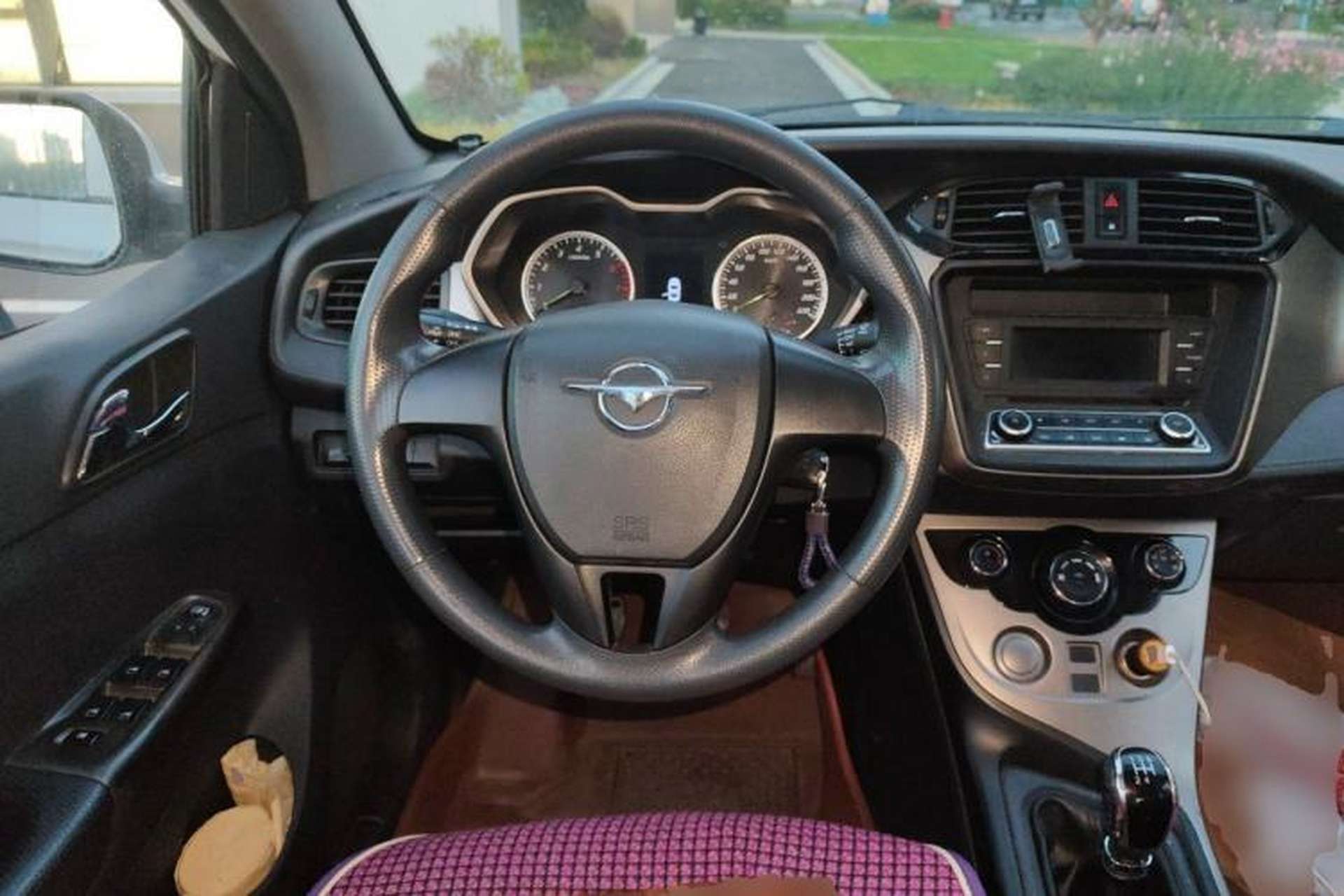 Used Haima M3 2016 1.5L Manual Comfort Model with Sunroof Steering Wheel