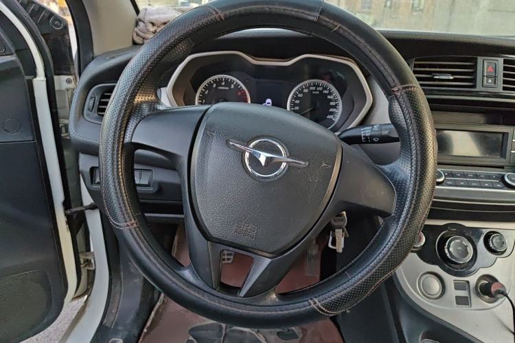 Used Haima M3 2016 1.5L Manual Fashion Edition Steering Wheel