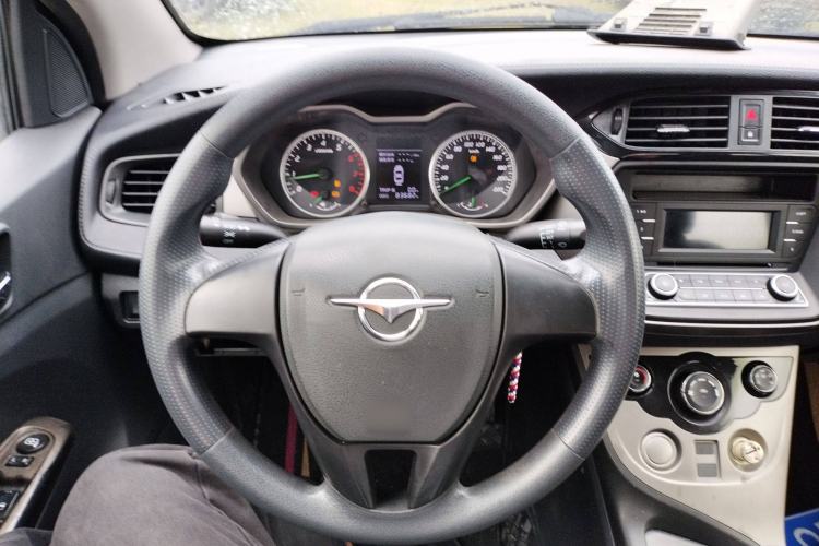 Used Haima M3 2016 1.5L Manual Fashion Edition Steering Wheel