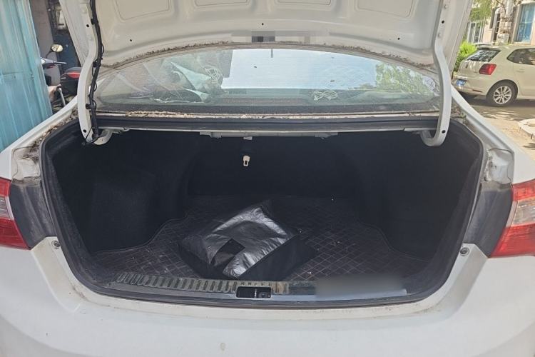 Used Haima M3 2016 1.5L Manual Fashion Edition Trunk