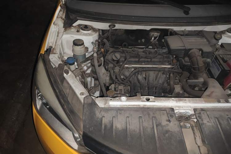 Used Haima M3 2016 1.5L Manual Fashion Edition Engine Bay Right