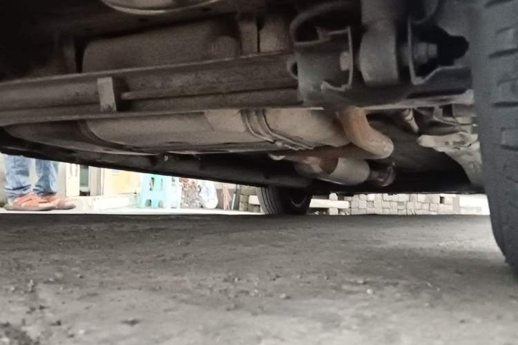 Used Haima M3 2017 1.5L Manual Fashion Edition Chassis Rear Right