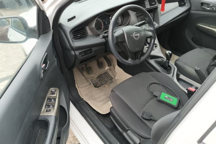 Used Haima M3 2017 1.5L Manual Fashion Edition Driver Seat