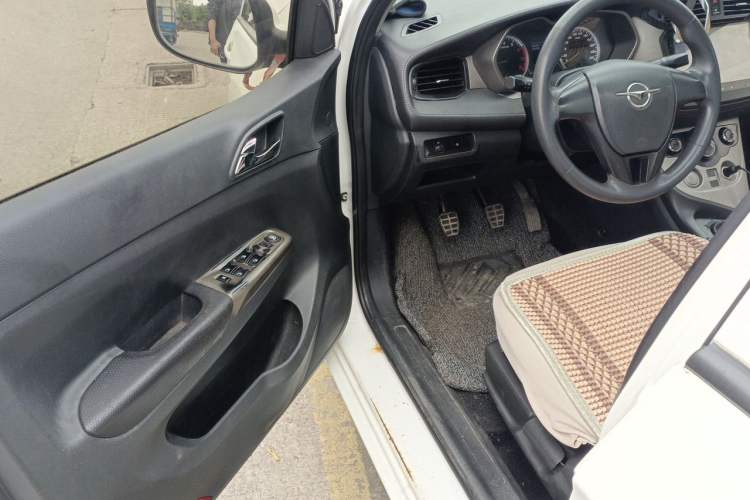 Used Haima M3 2017 1.5L Manual Comfort Model Driver Seat