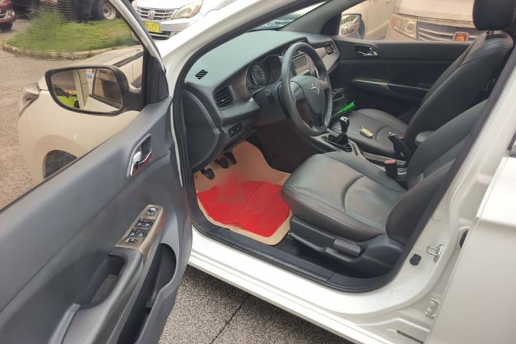 Used Haima M3 2017 1.5L Manual Comfort Model Driver Seat