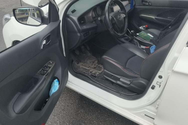 Used Haima M3 2017 1.5L Manual Comfort Model Driver Seat
