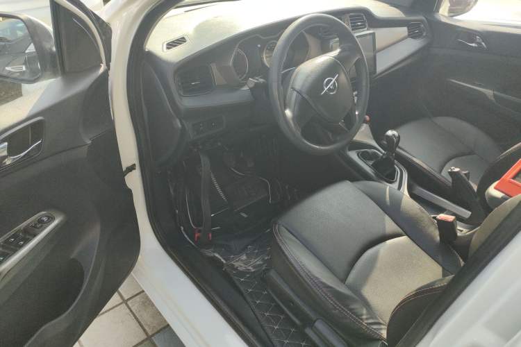 Used Haima M3 2017 1.5L Manual Comfort Model Driver Seat