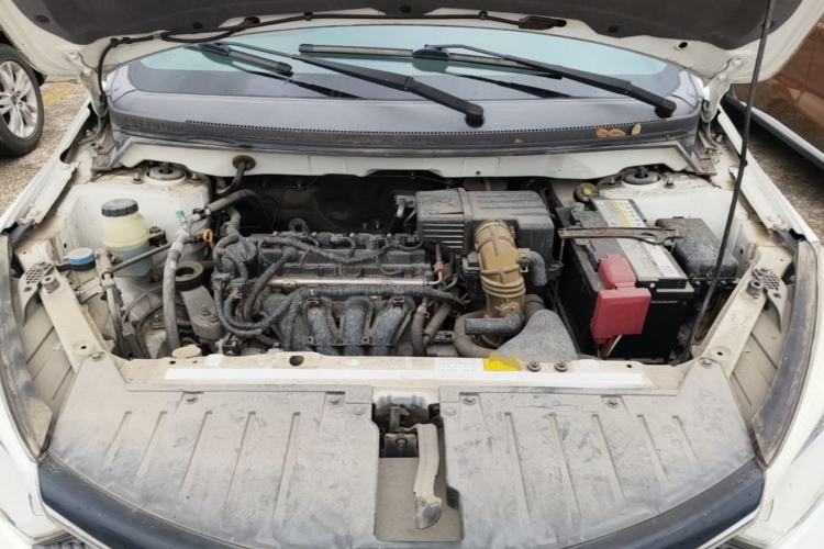 Used Haima M3 2017 1.5L Manual Fashion Edition Engine Bay