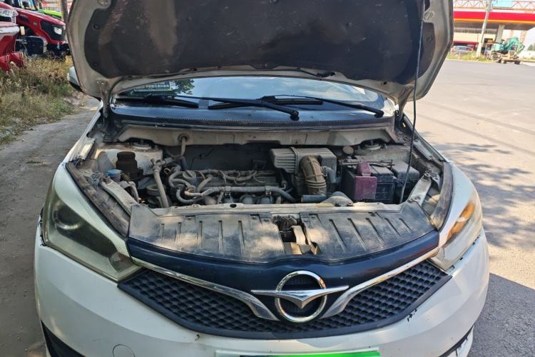 Used Haima M3 2017 1.5L Manual Fashion Edition Engine Bay
