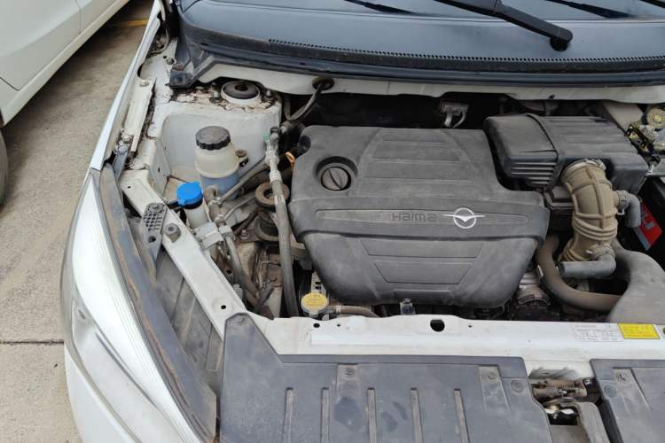 Used Haima M3 2017 1.5L Manual Luxury Version Engine Bay Right