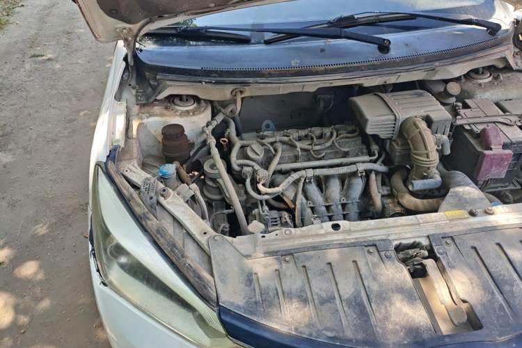 Used Haima M3 2017 1.5L Manual Fashion Edition Engine Bay Right