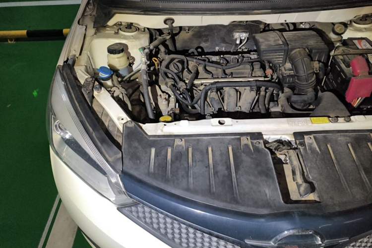 Used Haima M3 2017 1.5L Manual Luxury Version Engine Bay Right