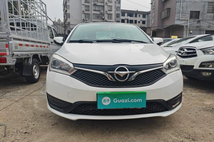 Used Haima M3 2017 1.5L Manual Fashion Edition Exterior 1