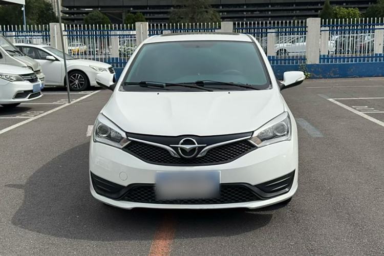 Used Haima M3 2017 1.5L Manual Comfort Model Exterior 2