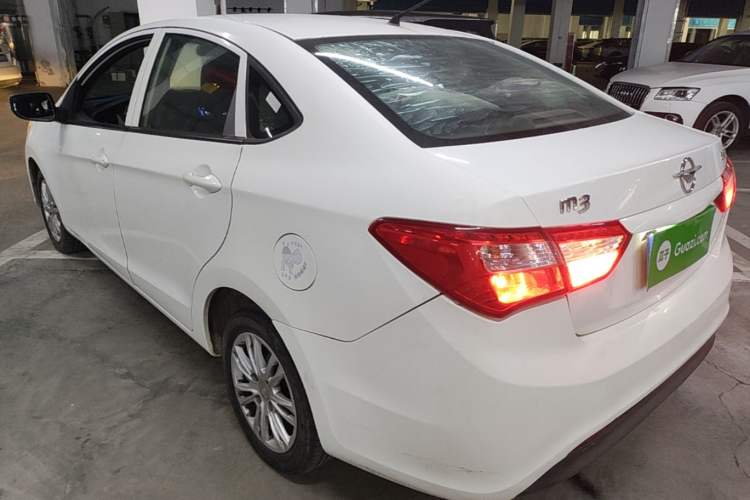 Used Haima M3 2017 1.5L Manual Fashion Edition Exterior 2