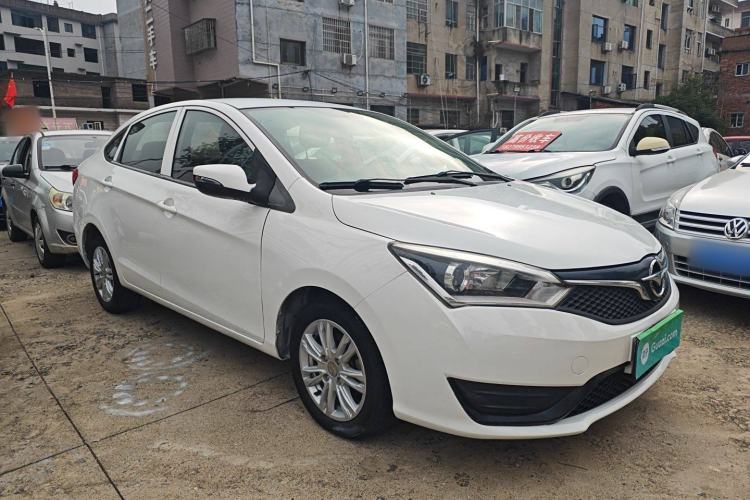 Used Haima M3 2017 1.5L Manual Fashion Edition Exterior 2