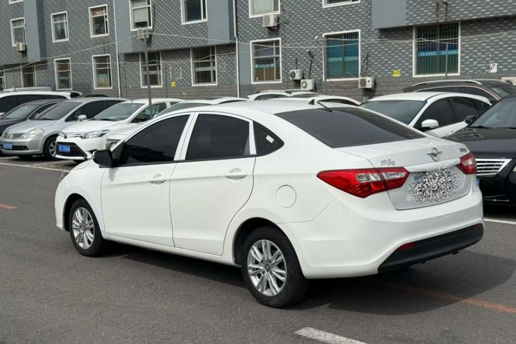 Used Haima M3 2017 1.5L Manual Comfort Model Exterior 3