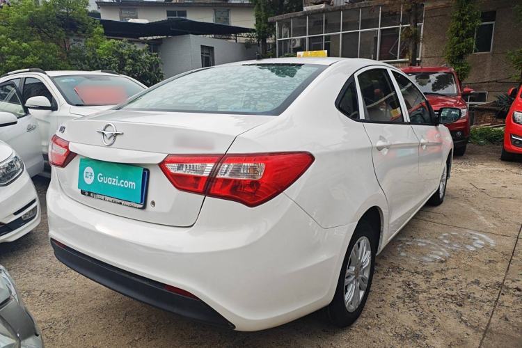 Used Haima M3 2017 1.5L Manual Fashion Edition Exterior 3