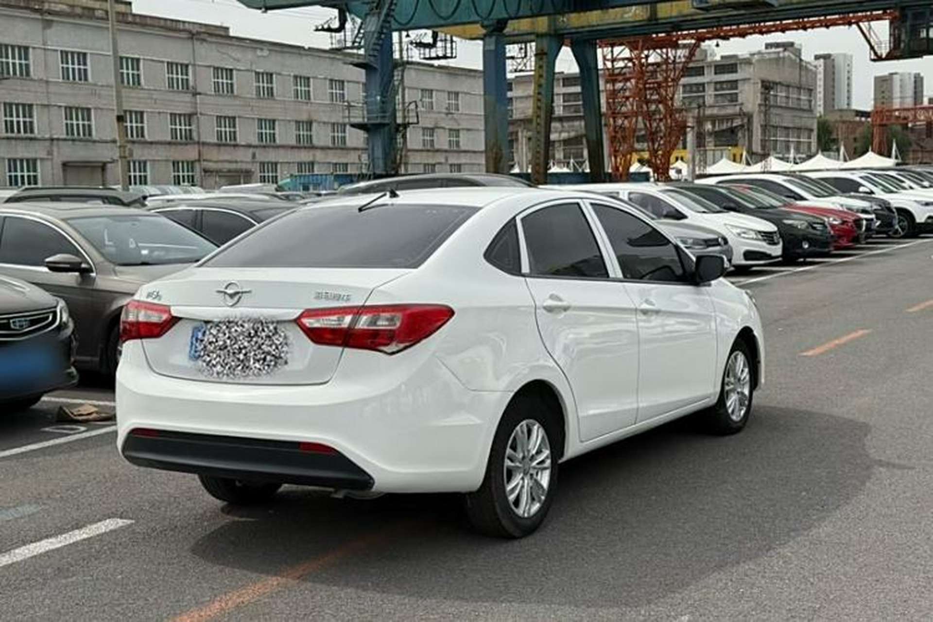 Used Haima M3 2017 1.5L Manual Comfort Model Exterior 5