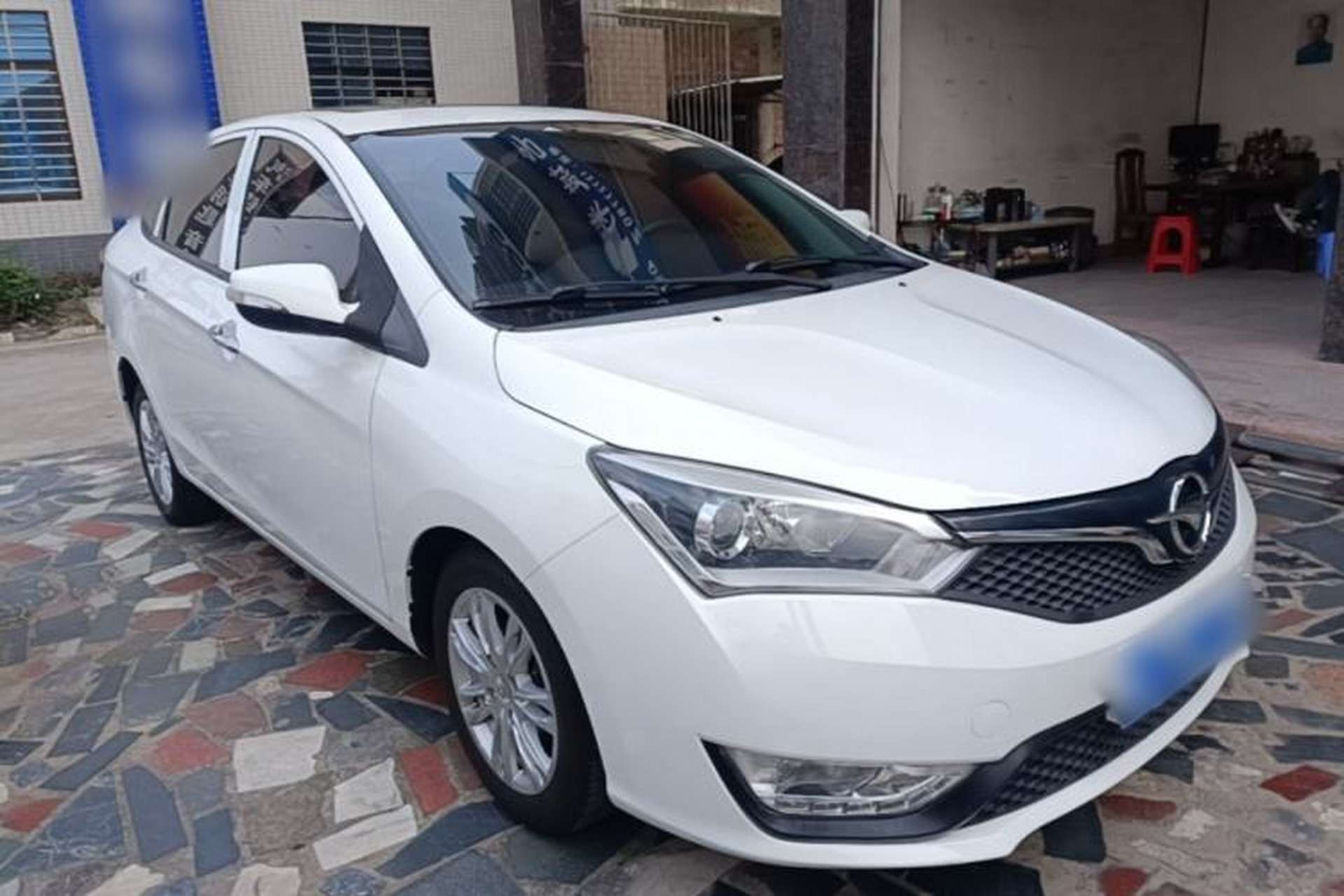 Used Haima M3 2017 1.5L CVT Luxury Model Front Right 45 Deg