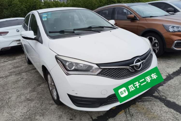 Used Haima M3 2017 1.5L Manual Fashion Edition Front Right 45 Deg