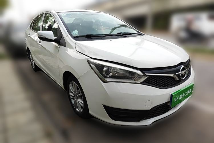 Used Haima M3 2017 1.5L Manual Fashion Edition Front Right 45 Deg