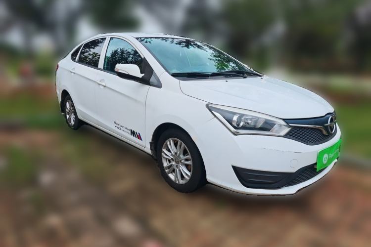 Used Haima M3 2017 1.5L Manual Fashion Edition Front Right 45 Deg