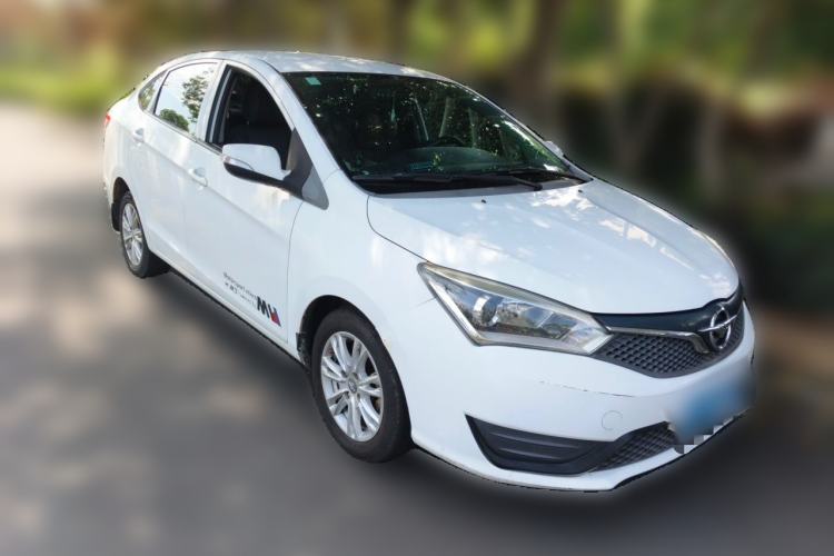Used Haima M3 2017 1.5L Manual Fashion Edition Front Right 45 Deg