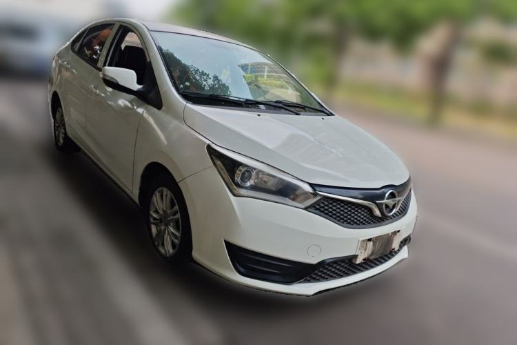 Used Haima M3 2017 1.5L Manual Fashion Edition Front Right 45 Deg
