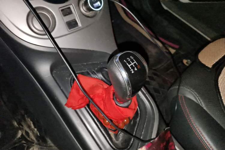 Used Haima M3 2017 1.5L Manual Luxury Version Gear Lever