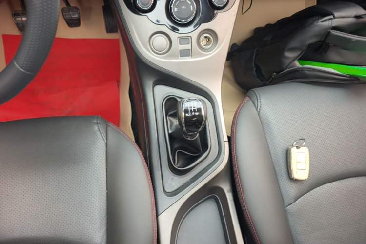 Used Haima M3 2017 1.5L Manual Comfort Model Gear Lever