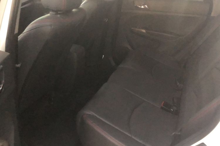 Used Haima M3 2017 1.5L Manual Comfort Model Interior 2