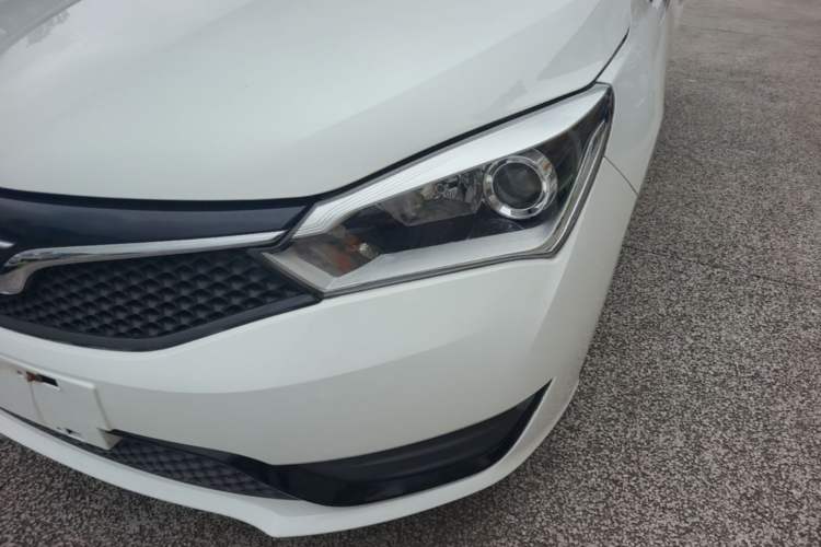 Used Haima M3 2017 1.5L Manual Comfort Model Left Front Headlight