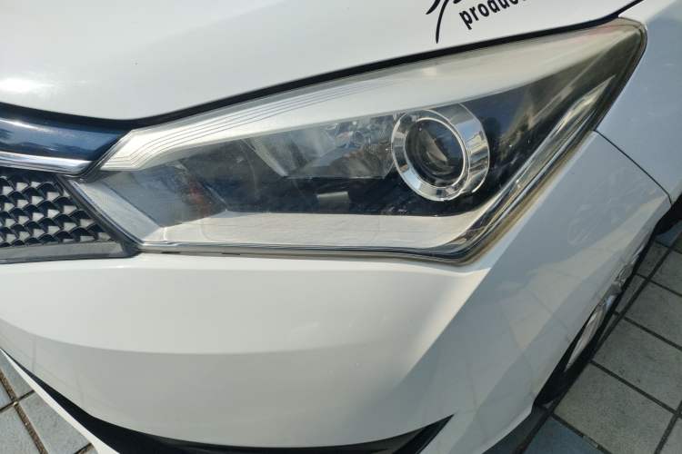 Used Haima M3 2017 1.5L Manual Comfort Model Left Front Headlight